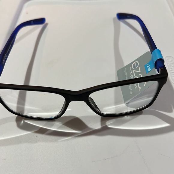 EZ2C Foster Grant Readers Black Matte. 2.00 NWT - Picture 3 of 6